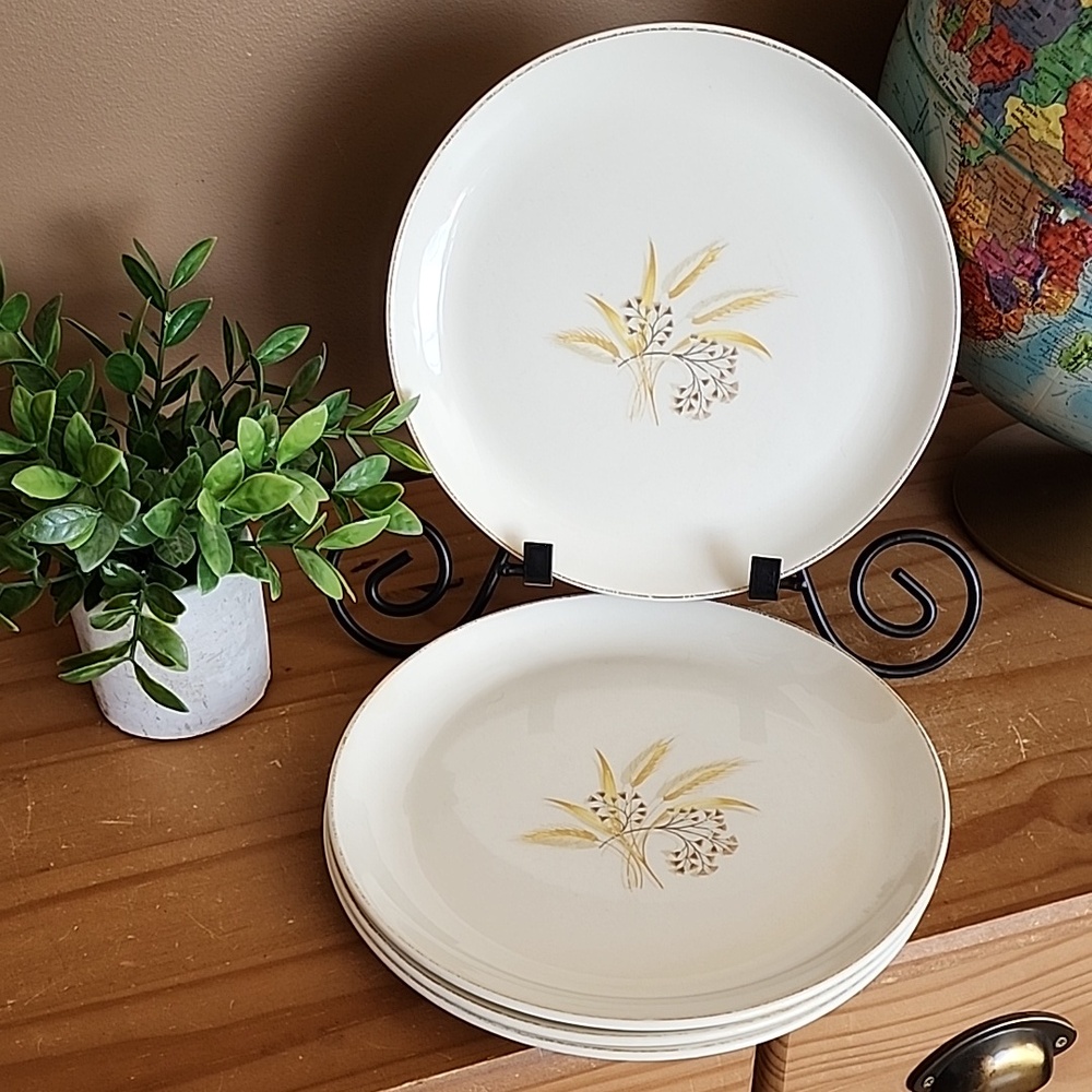 4 Vintage Sovereign Potters Oxford Wheat Motif Ceramic Dinner Plates